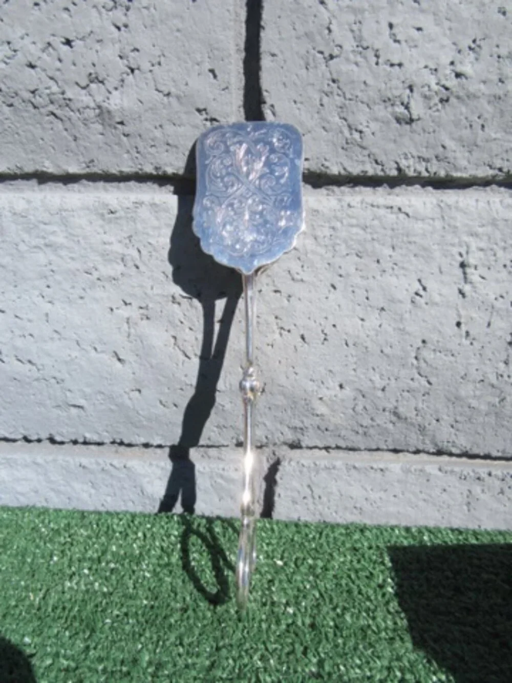 Vintage International Silver Company Silverplated Pastry Tongs E.P. Zinc Italy